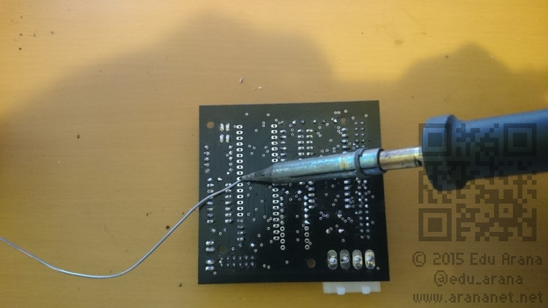 Illustration for article titled Cómo construir una controladora IECATA instalar un disco duro a una C64